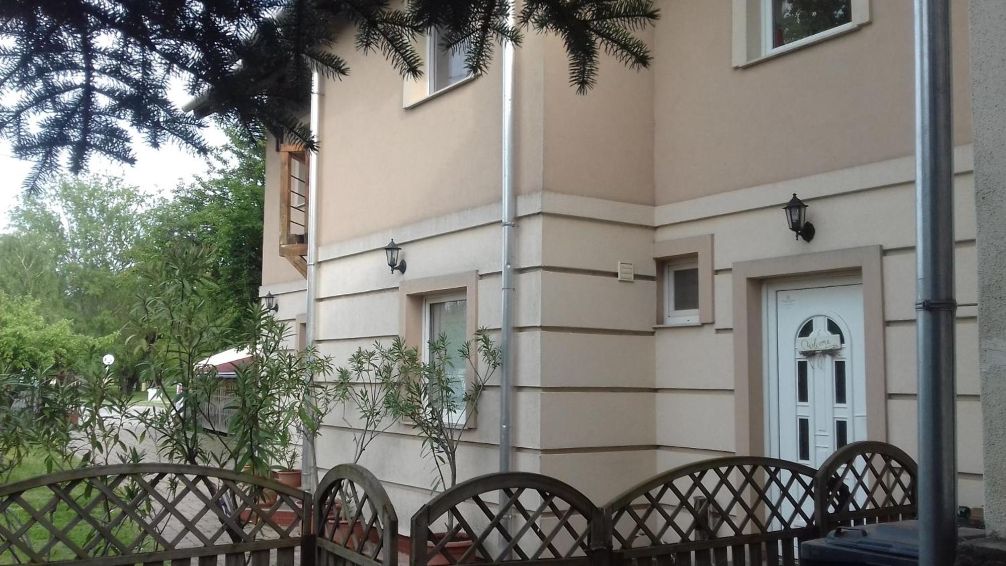 Sorompo Vendeghaz Ξενοδοχείο Balatonkenese Εξωτερικό φωτογραφία