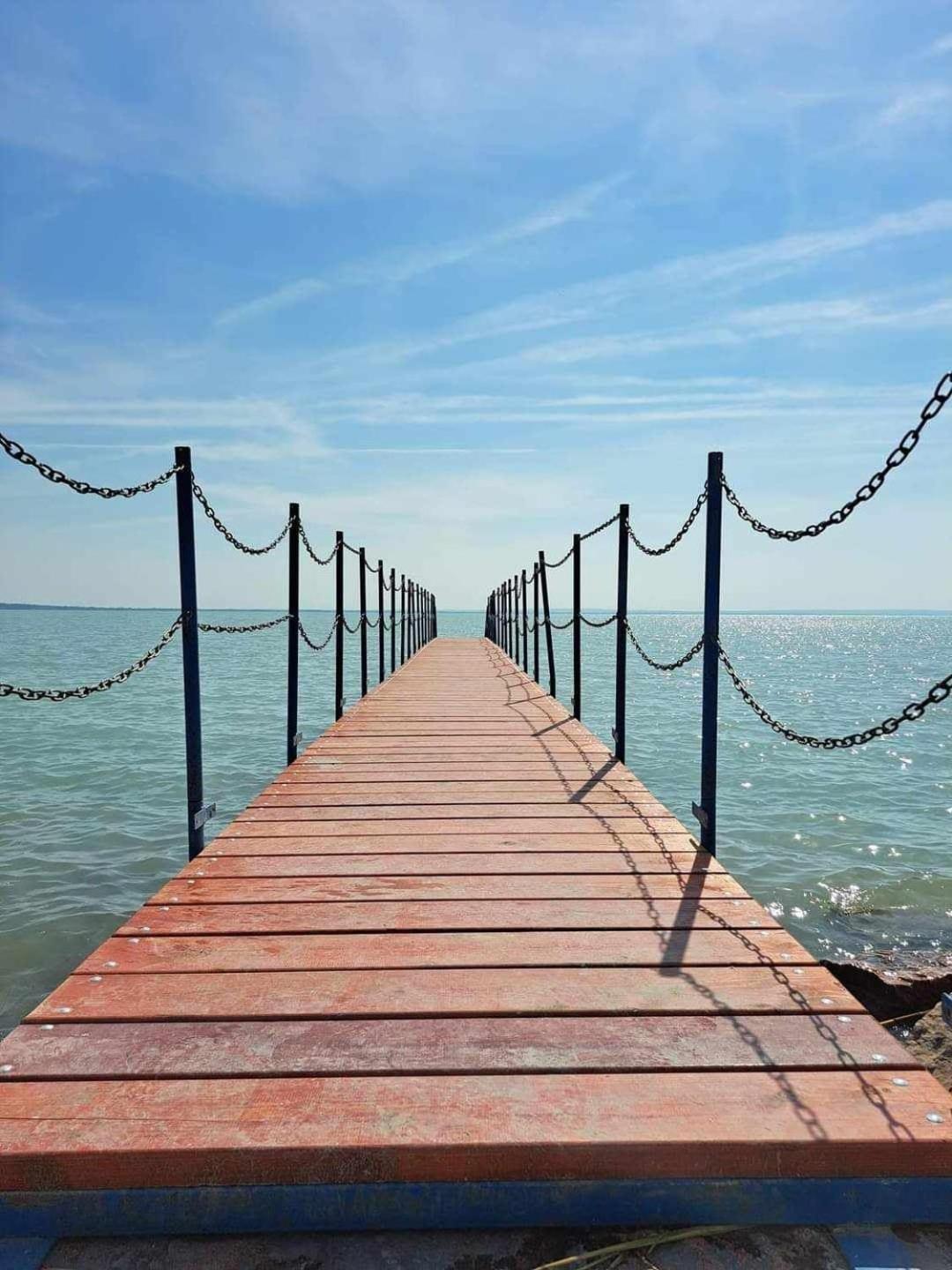 Sorompo Vendeghaz Ξενοδοχείο Balatonkenese Εξωτερικό φωτογραφία
